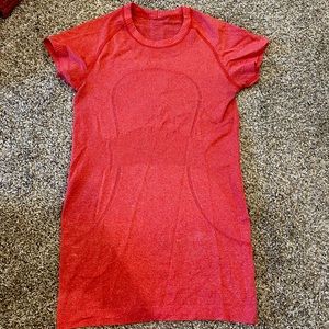 Lululemon swiftly tech short sleeve